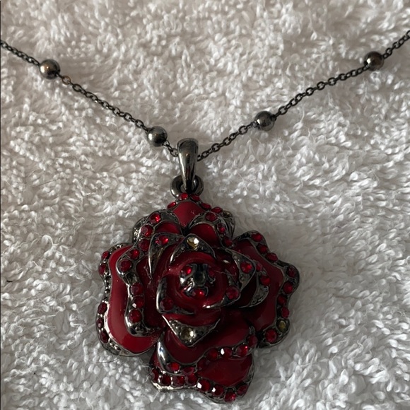 Jewelled Rose Necklace - Picture 2 of 3